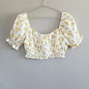 Altar'd State NWOT Yellow Floral Milkmaid Crop Top w/ Puff Sleeve Summer